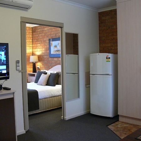Begonia City Motor Inn Баларат Екстериор снимка