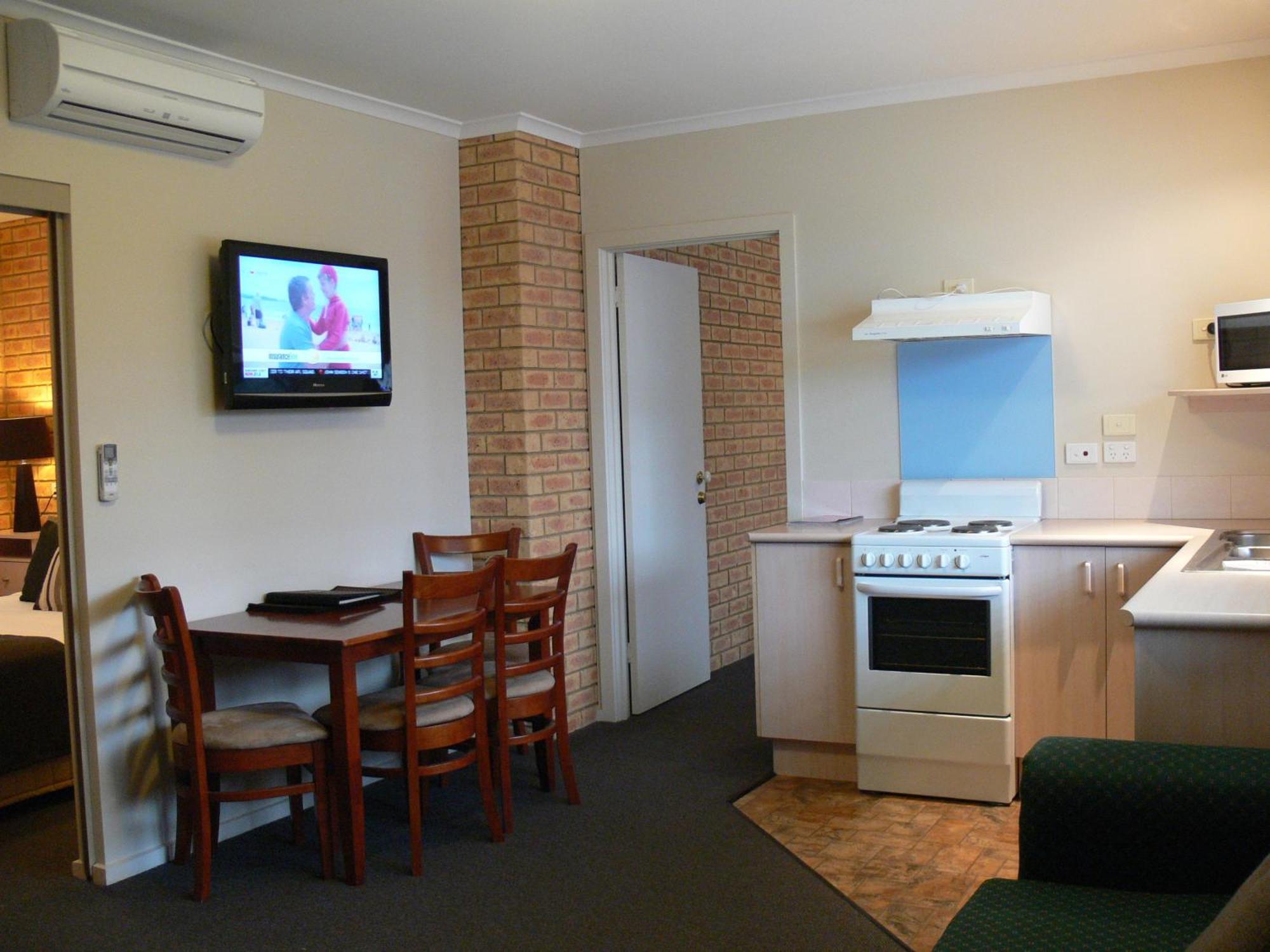 Begonia City Motor Inn Баларат Екстериор снимка